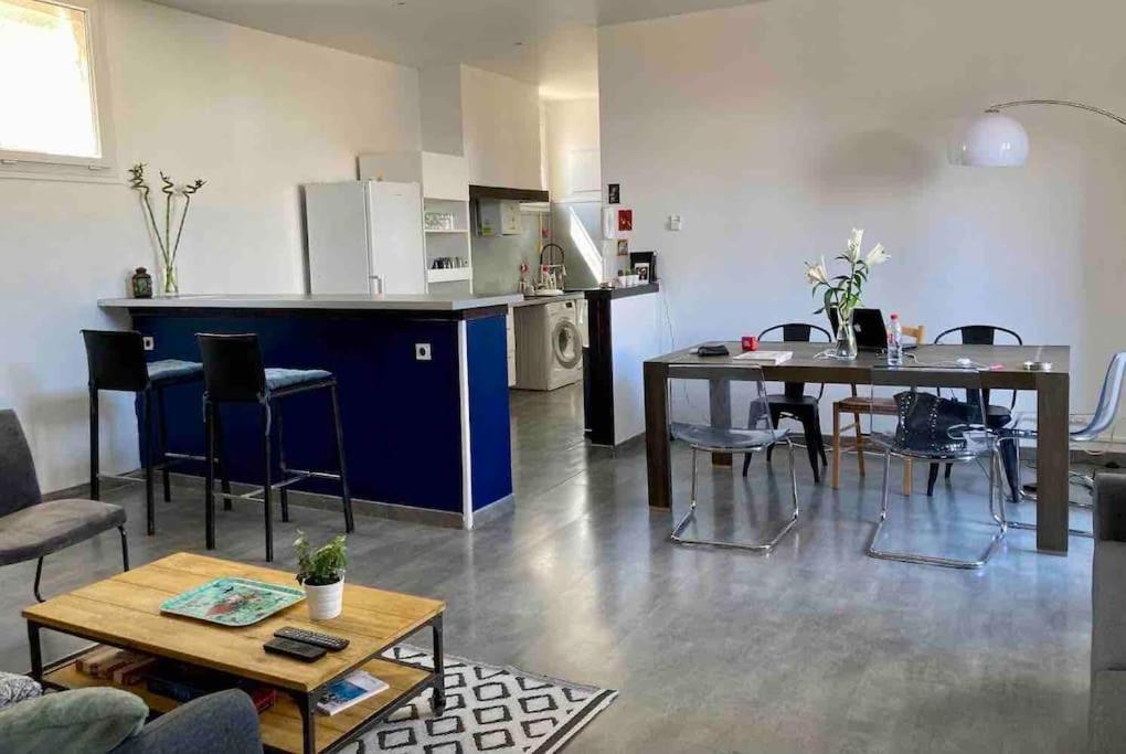 Appart 70M2 T3 Cosy Calme Et Spacieux Idealement Situe セット エクステリア 写真